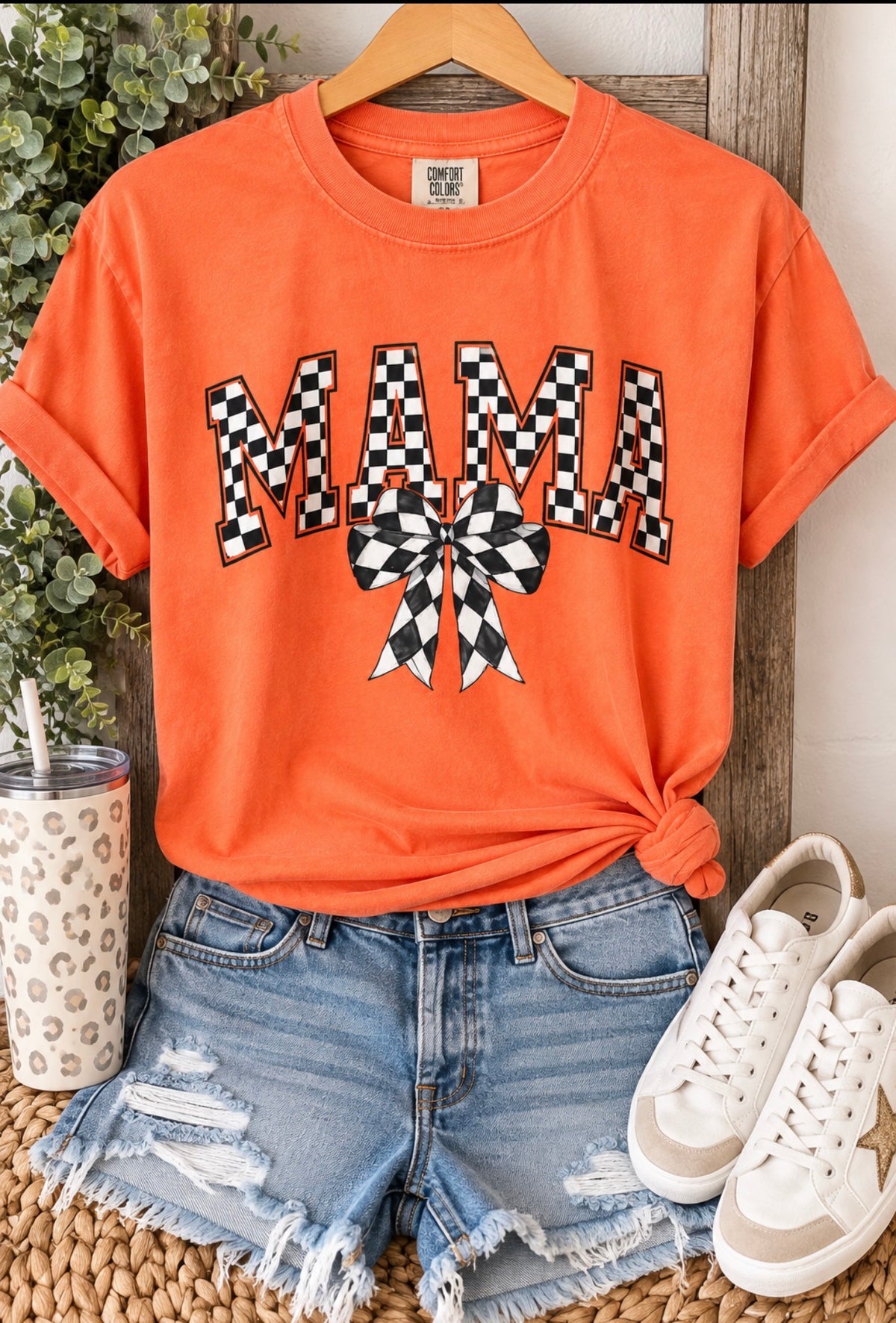 Checkered MAMA Bow Graphic Tee – Orange
