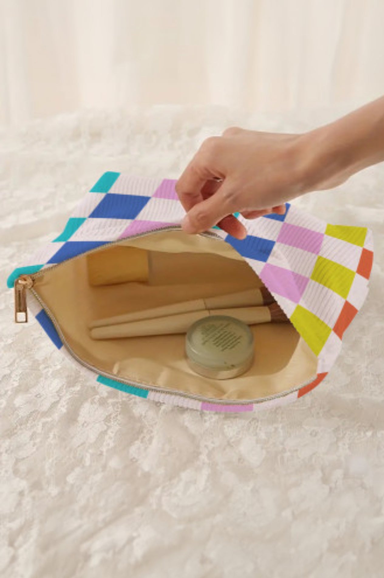 Color Block Checkered Zipper Cosmetic Bag