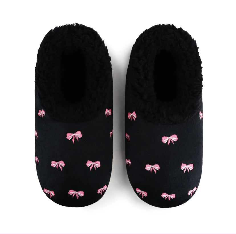 Bow-utiful women’s snoozies